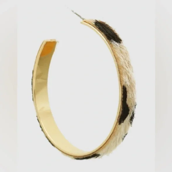 LEOPARD PRINT FAUX FUR HOOP EARRINGS
(New) - Picture 5 of 5